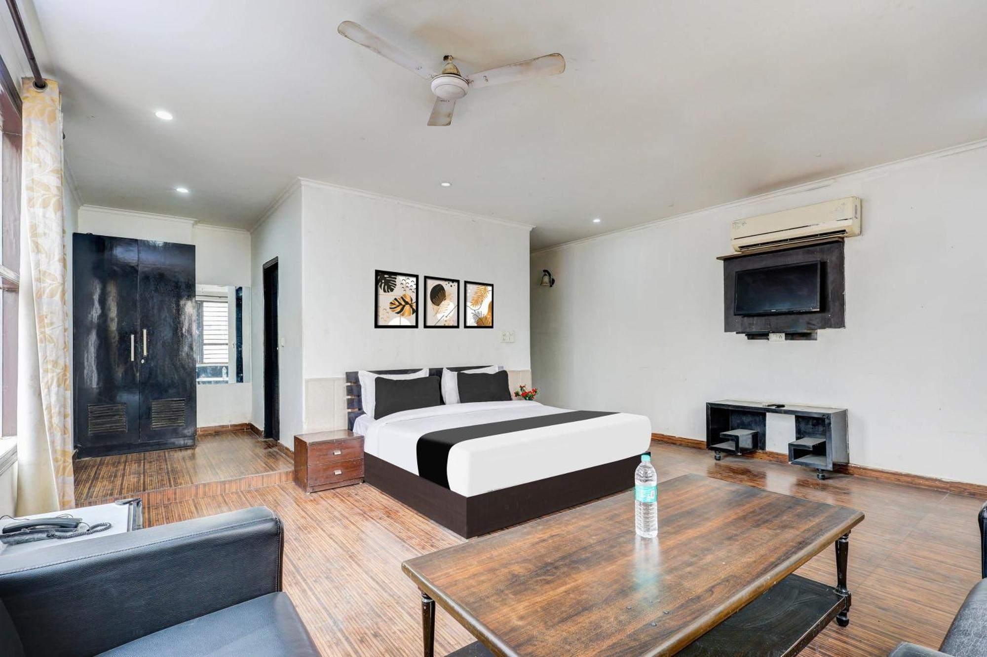 Super Townhouse Sector 38 Gurgaon Near Medanta Exterior foto